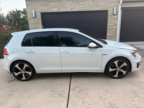 Used 2017 Volkswagen GTI S image 5