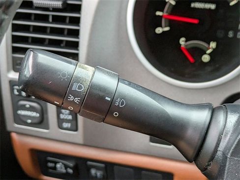 Used 2011 Toyota Tundra Limited image 27