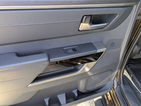 Used 2024 Toyota Tundra Limited image 16