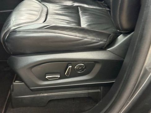 Certified 2020 Ford Explorer Platinum w/ Premium Technology Package image 13