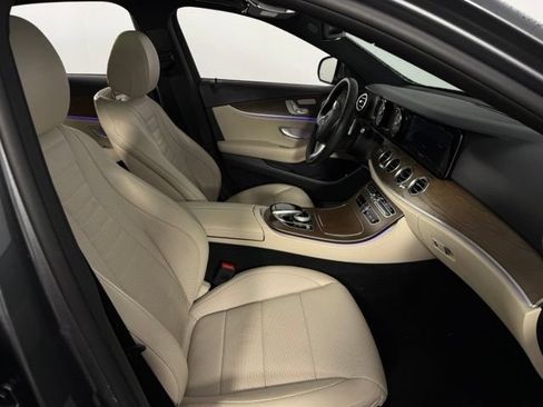 Used 2018 Mercedes-Benz E 400 4MATIC Sedan image 14