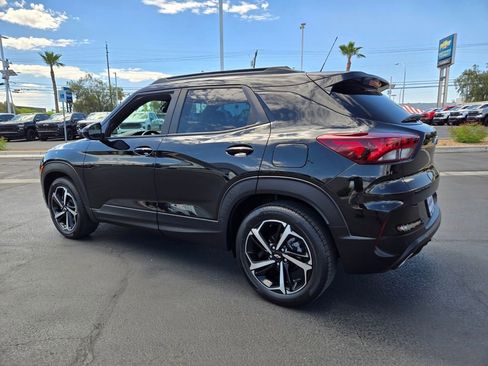 Used 2023 Chevrolet TrailBlazer RS w/ Sun and Liftgate Package FWD image 4