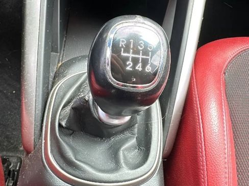 Used 2012 Hyundai Veloster w/ Style Pkg FWD image 22