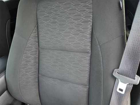 Used 2023 Dodge Durango SXT image 12