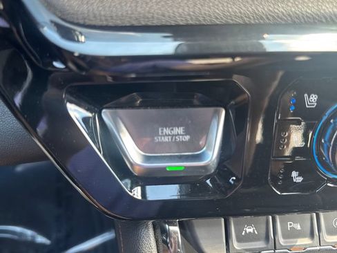 Used 2023 GMC Sierra 1500 AT4 w/ Technology Package AWD/4WD image 26