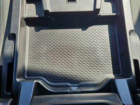 Used 2024 RAM 2500 Big Horn w/ Off Road Package AWD/4WD image 25