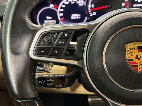 Certified 2022 Porsche Cayenne S AWD/4WD image 16
