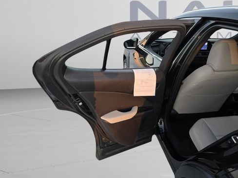 Used 2024 Lexus UX 250h FWD image 16