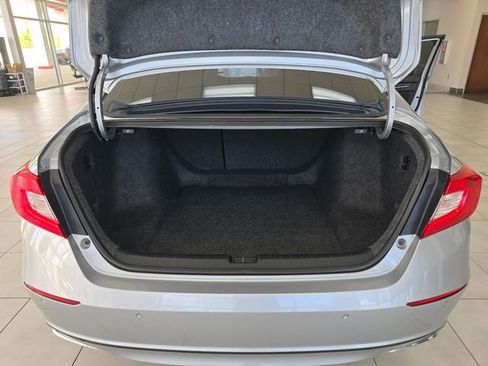Used 2021 Honda Accord Touring image 15