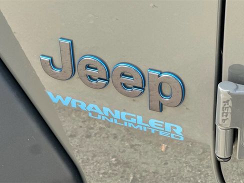 Used 2022 Jeep Wrangler Unlimited Rubicon 4xe w/ Cold Weather Group image 27