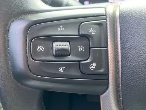 Used 2023 GMC Yukon XL Denali RWD image 12