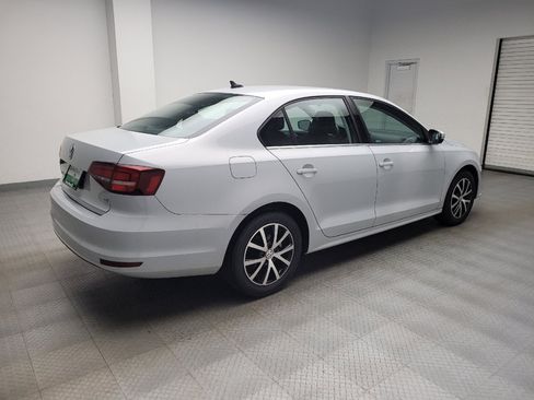 Used 2017 Volkswagen Jetta SE FWD image 10