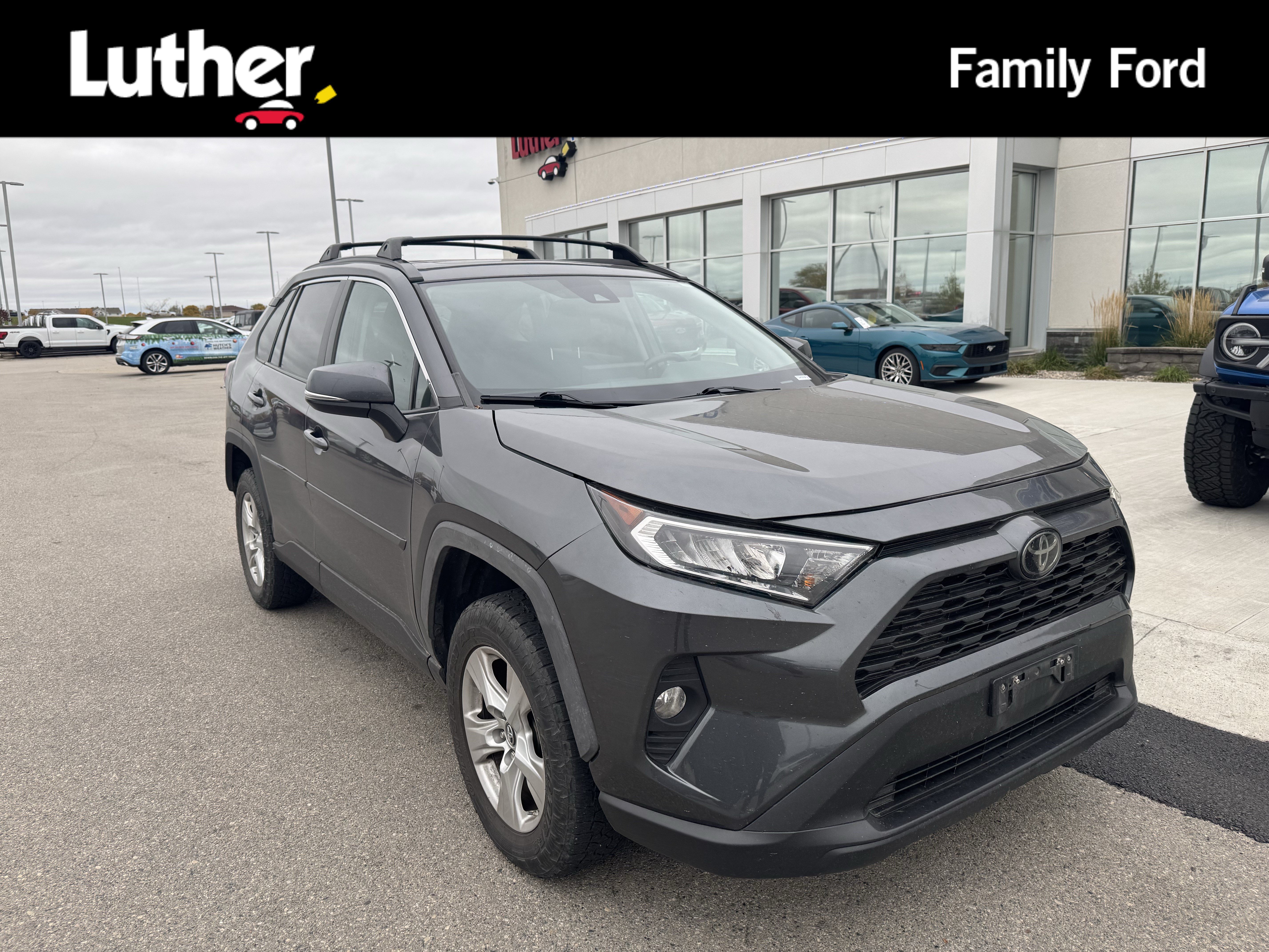 Used 2019 Toyota RAV4 XLE w/ All Weather Liner Package AWD/4WD image 1