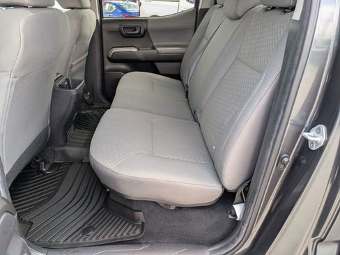 Used 2022 Toyota Tacoma SR5 RWD image 24