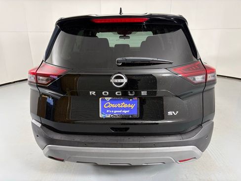 Used 2023 Nissan Rogue SV image 7