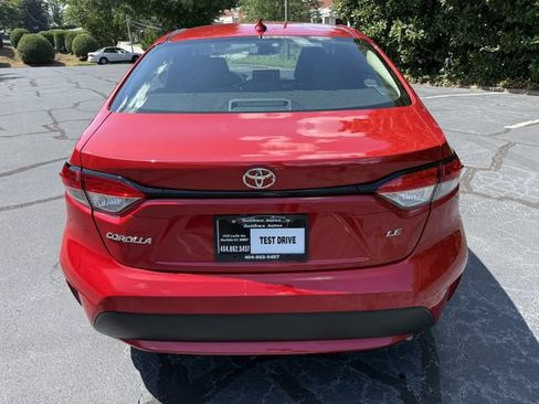 Used 2020 Toyota Corolla LE w/ Carpet Mat Package (TMS) FWD image 4