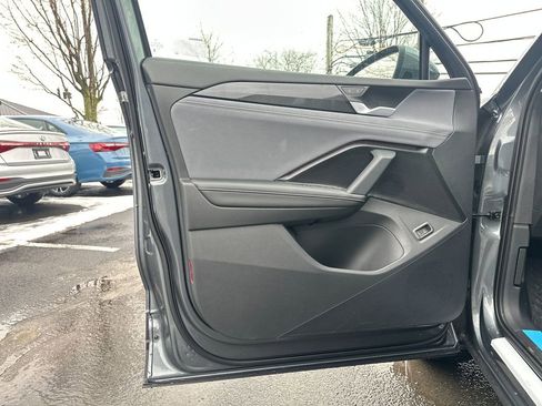 New 2026 Volkswagen Tiguan SE image 5