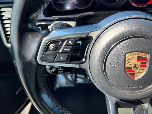 Used 2020 Porsche Cayenne image 46