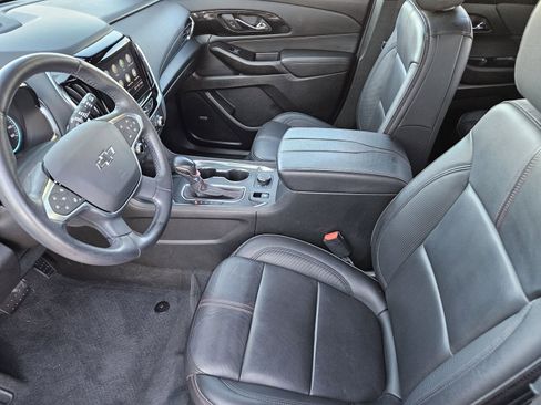 Used 2022 Chevrolet Traverse RS image 17