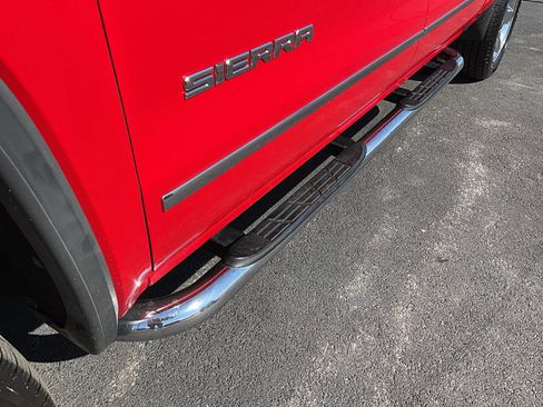 Used 2017 GMC Sierra 1500 SLT w/ Suspension Package, Off-Road image 21