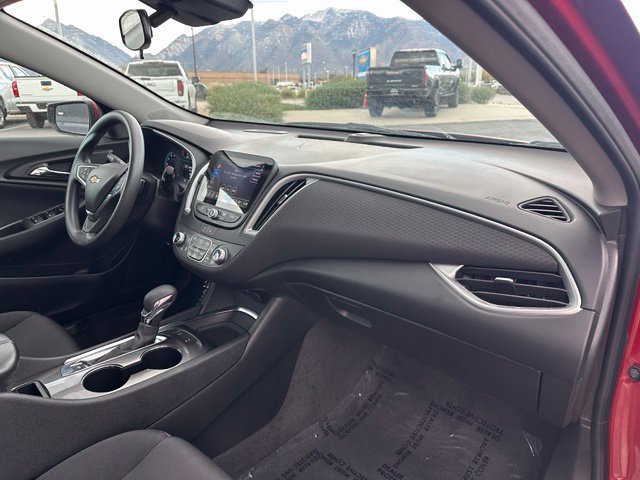 Certified 2025 Chevrolet Malibu LT FWD image 33