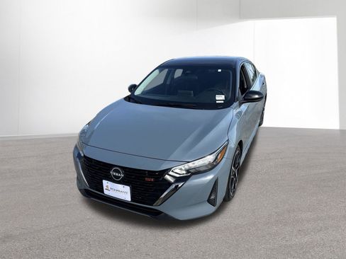 Used 2024 Nissan Sentra SR FWD image 33