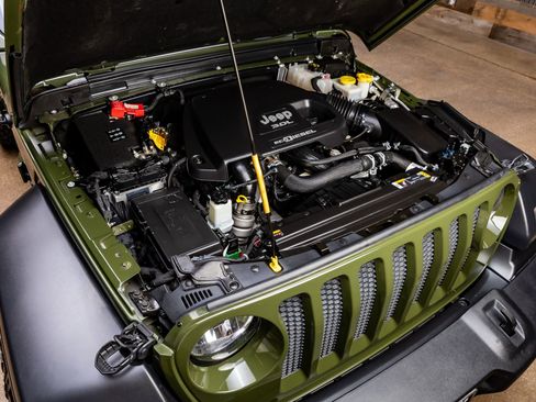 Used 2021 Jeep Wrangler Unlimited Sport AWD/4WD image 40