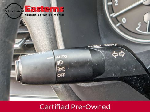 Used 2023 Nissan Rogue S image 49