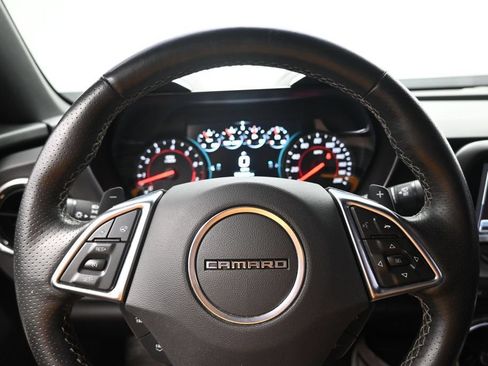 Used 2016 Chevrolet Camaro SS RWD image 13