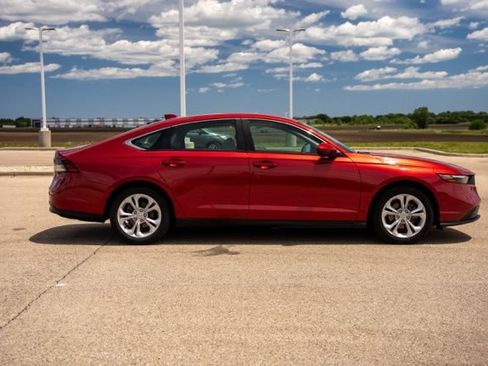 Used 2025 Honda Accord LX image 8
