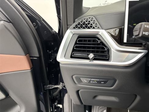 New 2026 BMW X5 xDrive50e AWD/4WD image 31