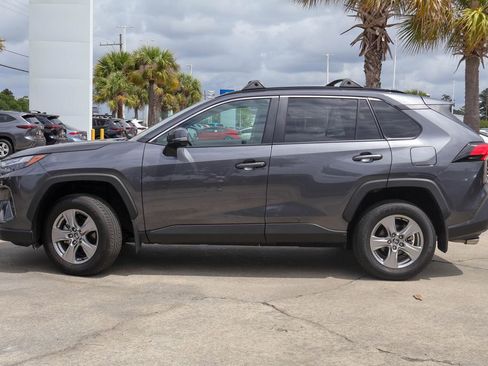 Used 2025 Toyota RAV4 XLE FWD image 25