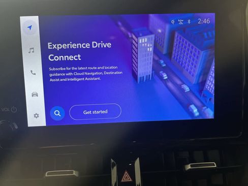 Used 2025 Toyota Corolla Cross XLE image 20