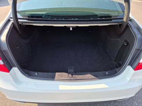 Used 2012 Mercedes-Benz E 350 Sedan image 32