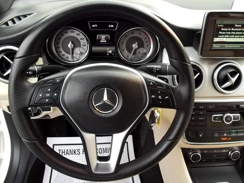 Used 2014 Mercedes-Benz CLA 250 4MATIC image 18