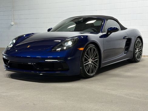 Certified 2025 Porsche 718 Boxster S image 1