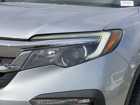 Used 2020 Honda Pilot LX image 8