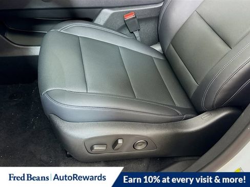 New 2026 Chevrolet Traverse LT w/ Sun and Wheel Package AWD/4WD image 21