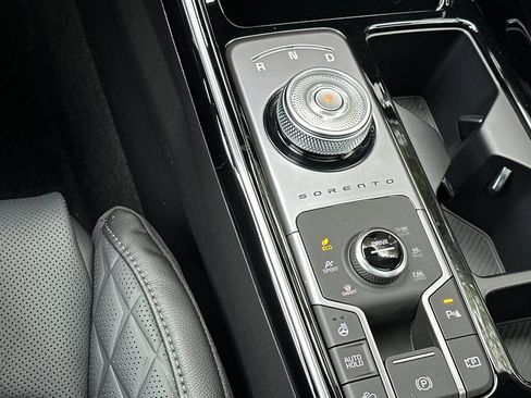New 2026 Kia Sorento SX Prestige image 18