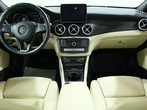 Used 2019 Mercedes-Benz CLA 250 4MATIC image 17