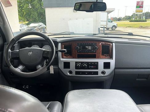 Used 2007 Dodge Ram 1500 Truck Laramie w/ Trailer Tow Group RWD image 11