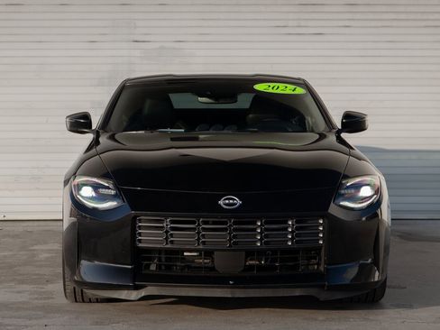 Used 2024 Nissan Z Performance w/ Floor Mat Package image 2