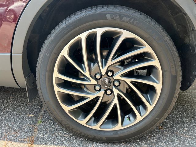 Used 2019 Lincoln Nautilus Reserve AWD/4WD image 22