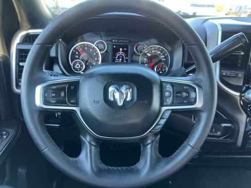 Used 2025 RAM 2500 Big Horn AWD/4WD image 32