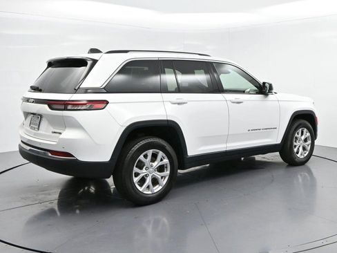 Used 2023 Jeep Grand Cherokee Limited AWD/4WD image 7