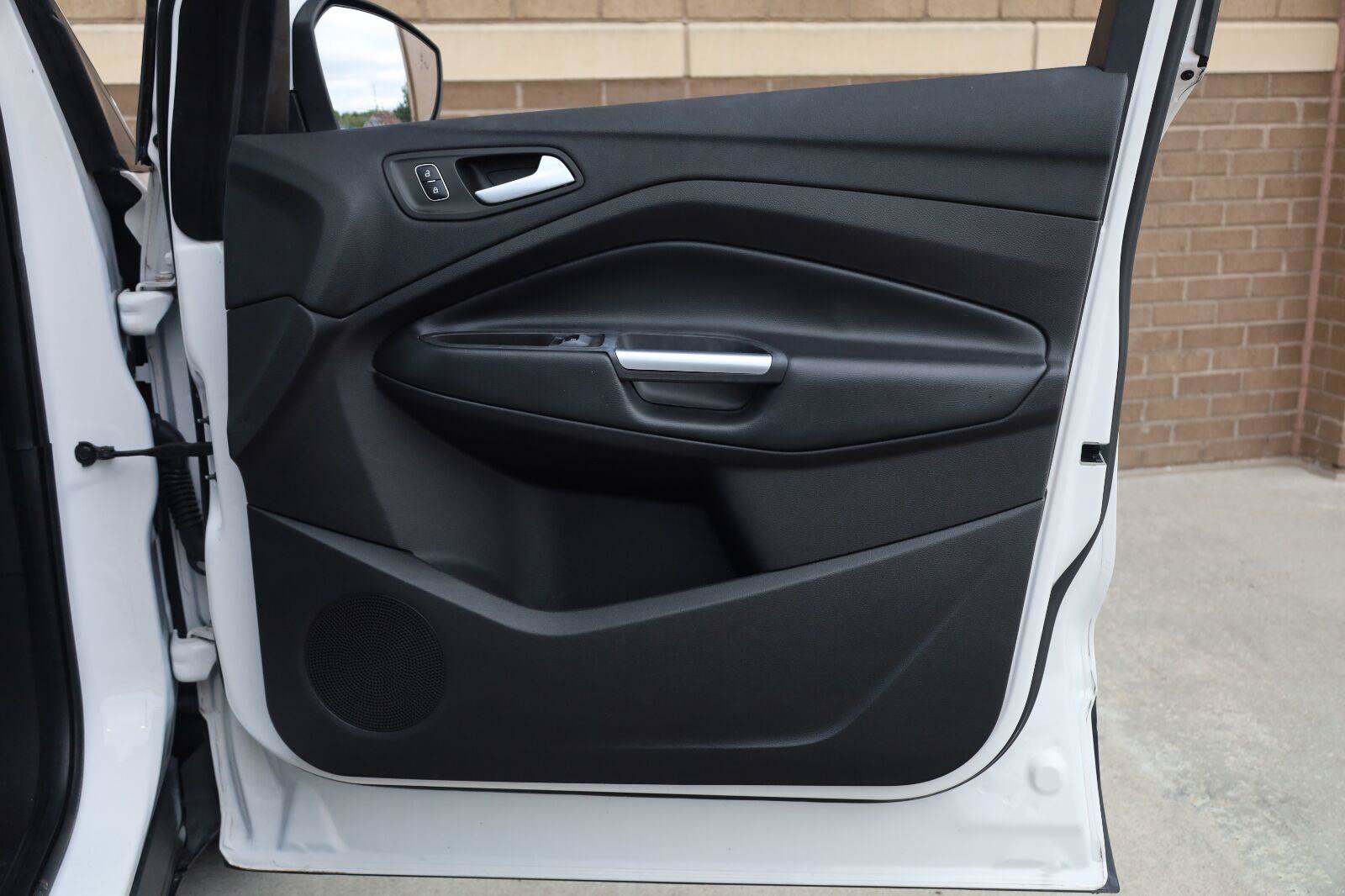 Used 2019 Ford Escape SEL FWD image 26