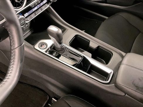 Used 2025 Nissan Sentra SV w/ All-Weather Package FWD image 19