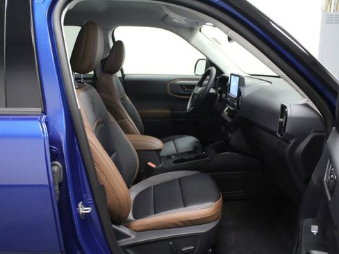 Used 2024 Ford Bronco Sport Outer Banks w/ Tech Package image 16