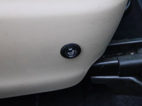 Used 2012 Toyota Camry LE image 21