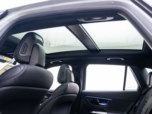 New 2026 Mercedes-Benz GLC 43 AMG 4MATIC image 19